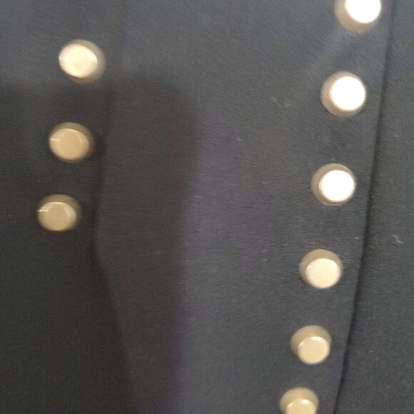 H&M studded mini skirt. Size 4 - Picture 3 of 5